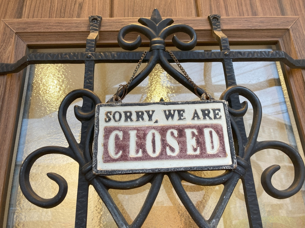 closed.jpg